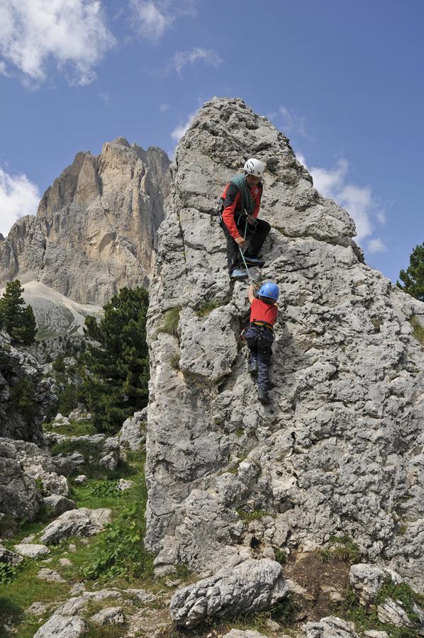 Garni Waltoy Hotel Selva di Val Gardena Bagian luar foto